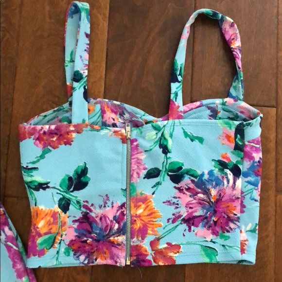 Lily White Two Piece Halter Top/Skirt Set - Picture 2 of 3